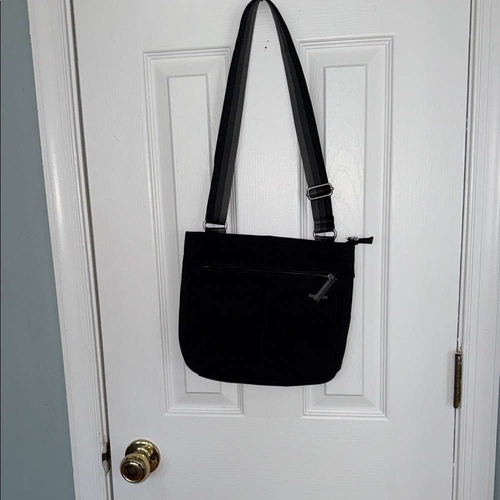 Baggallini Black Crossbody Bag